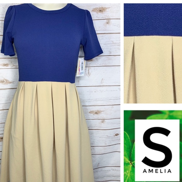 LuLaRoe Dresses & Skirts - S Amelia ivory and royal blue solid w/pockets
